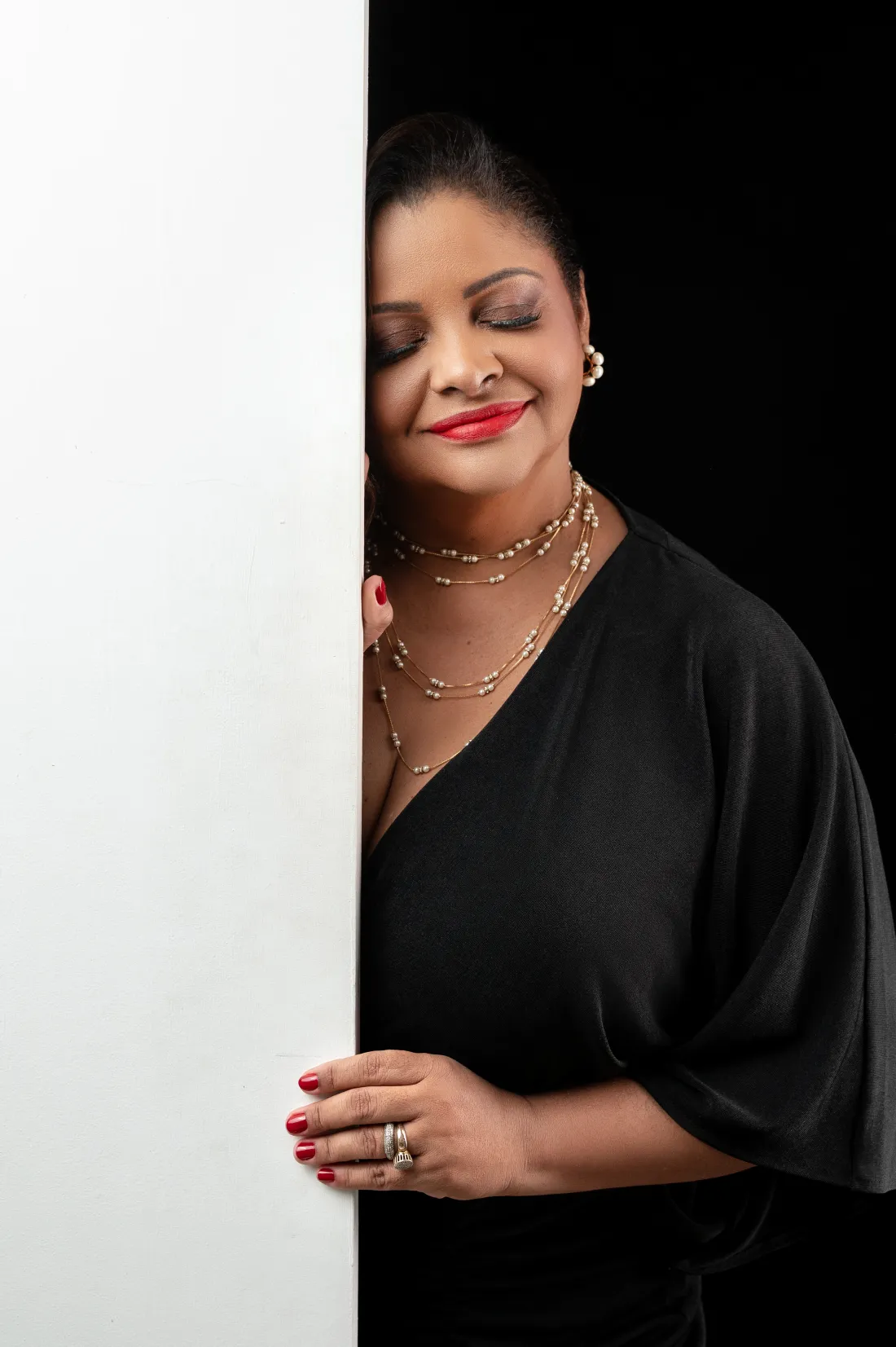 Dra. Moema Santana em retrato sereno